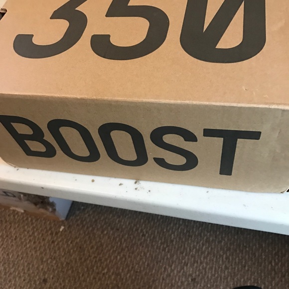 Shoes - Picture 2 of 8