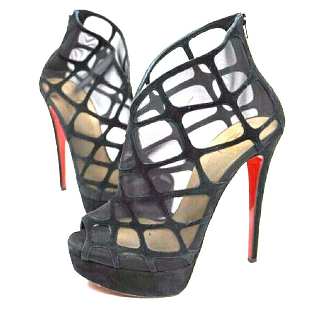 Christian Louboutin Altarakna Peep Toe Platform