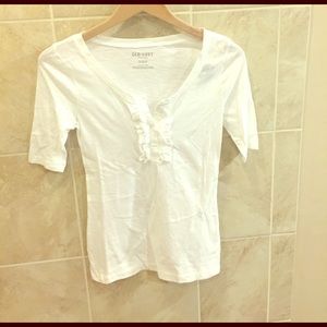 3/4 white shirt with ruffle front