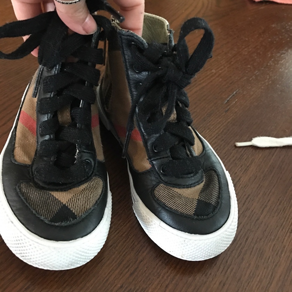 Toddler Burberry sneakers