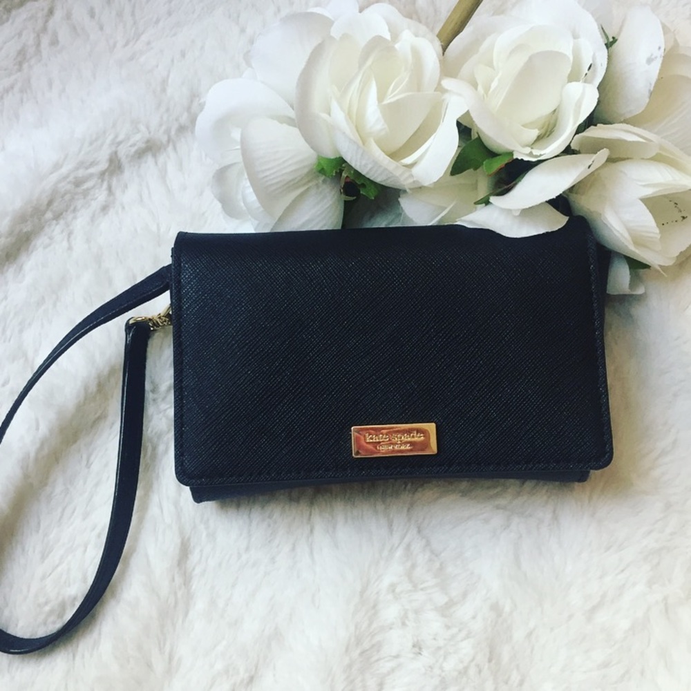 🎉2 HR PRICE DROP Kate Spade Wristlet.