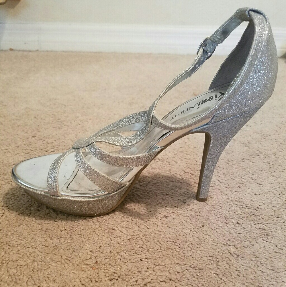 Strappy silver glitter heels prom - Picture 3 of 3