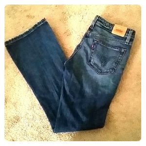 518 Superlow boot cut Levi's