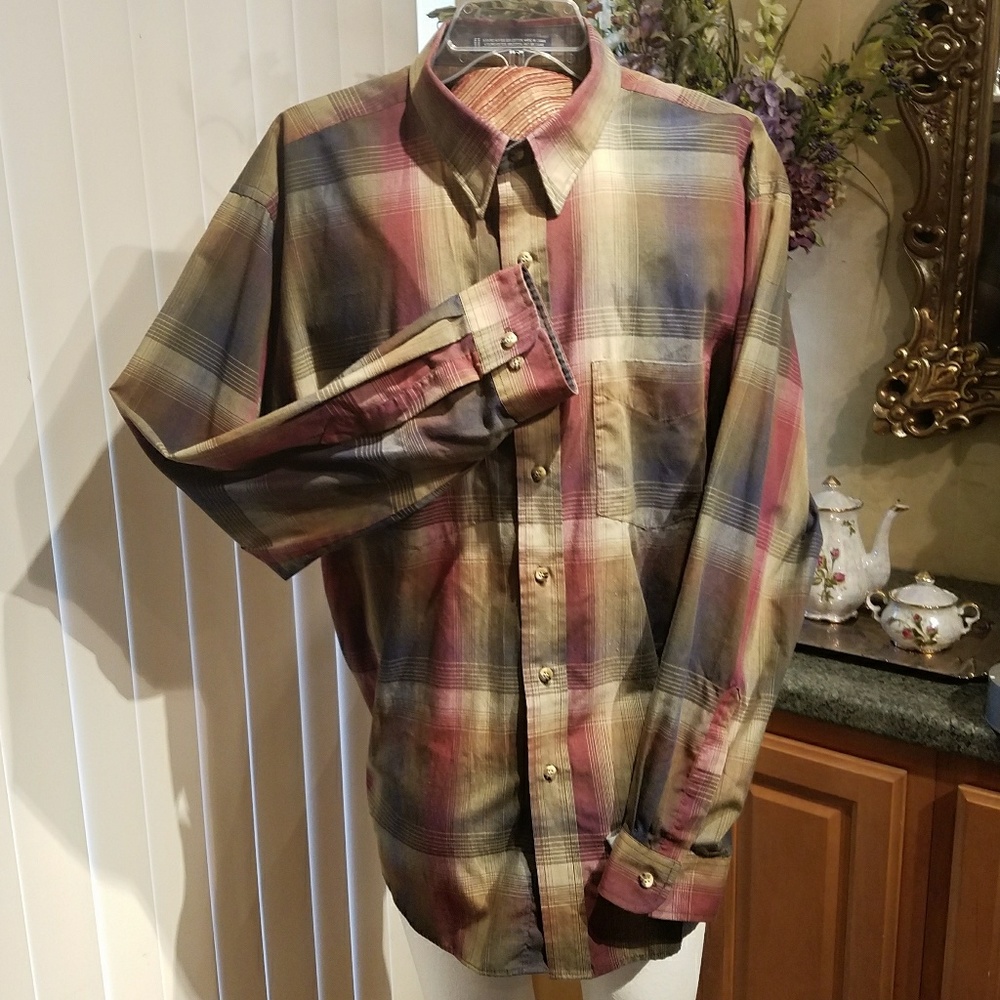 Van Heusen long sleeve dress shirt