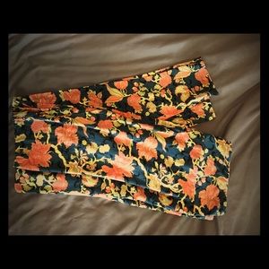 LulaRoe TC floral leggings