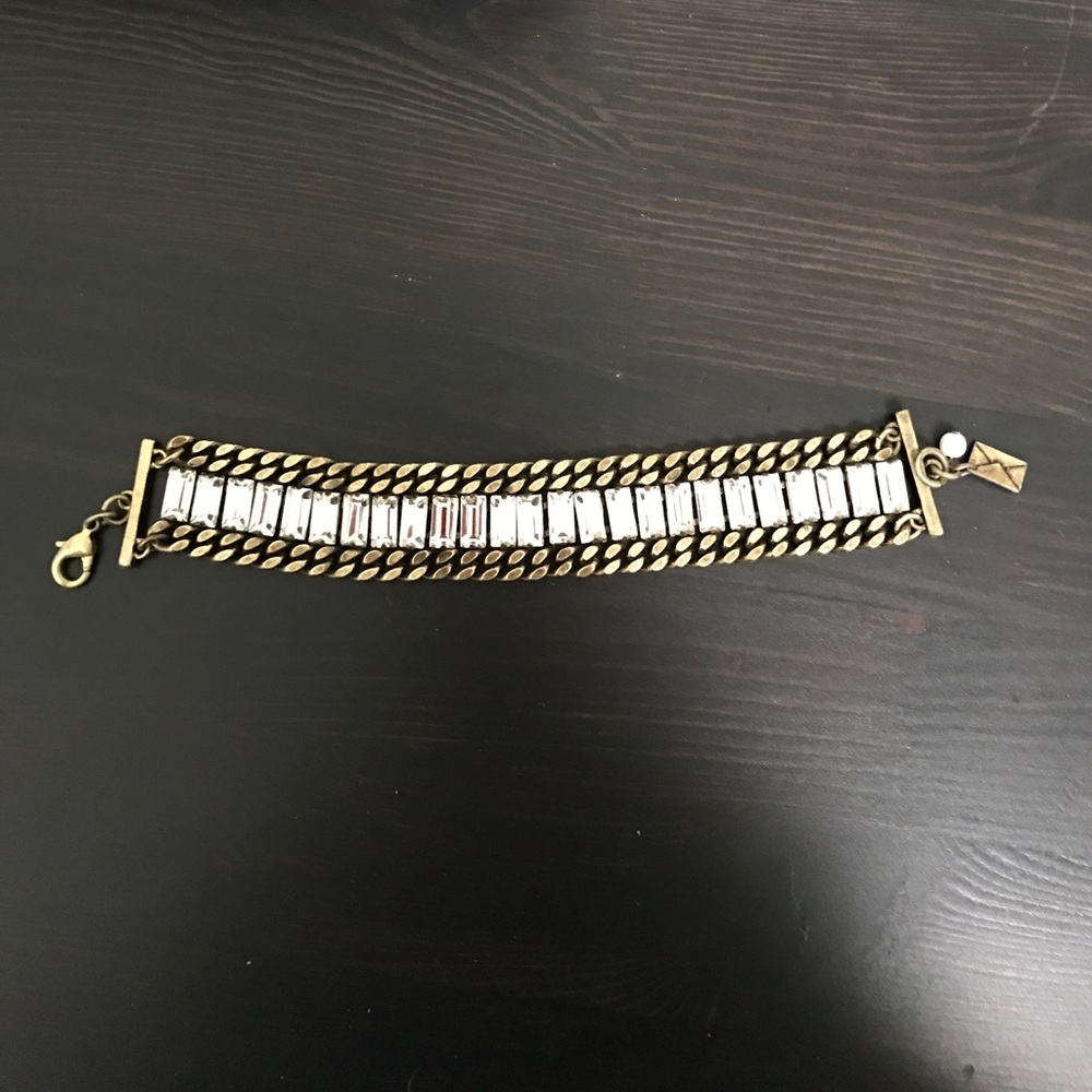 Chain link bracelet.