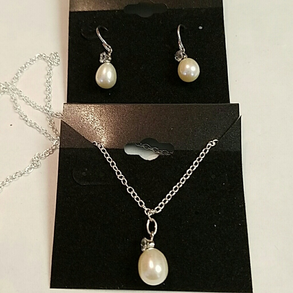 Authentic Real sterling silver Pearl Earring and necklace w/ real diamond accent