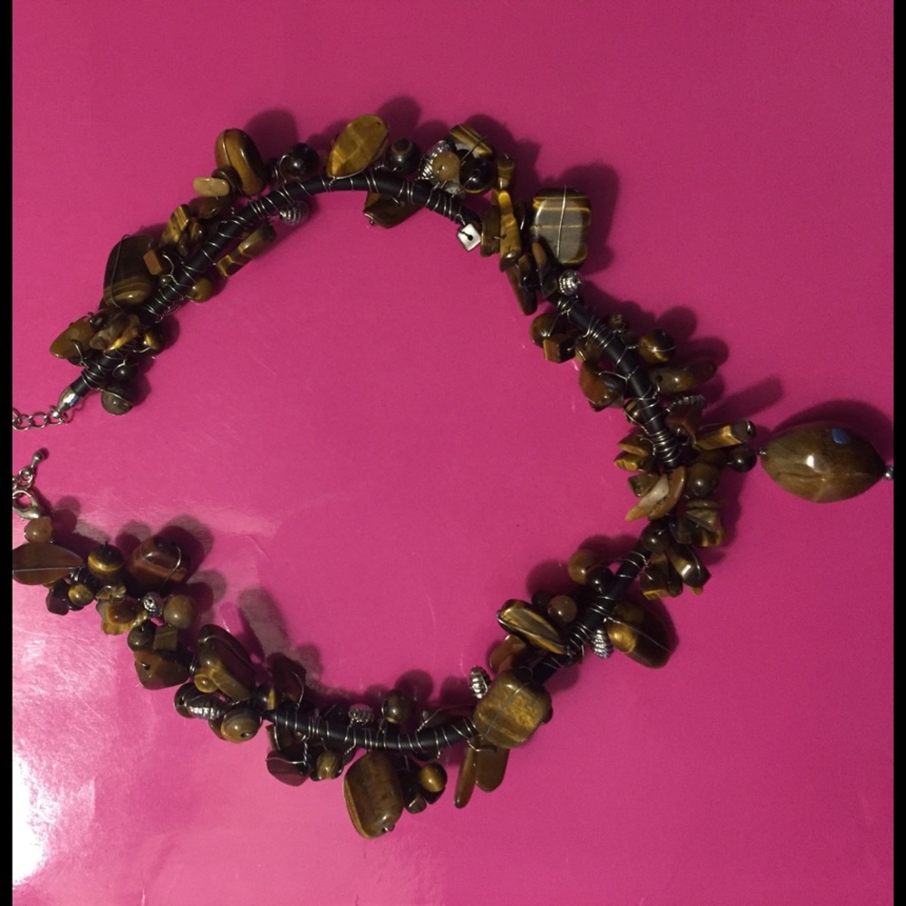 Brown gemstone and bead necklace, pendant.