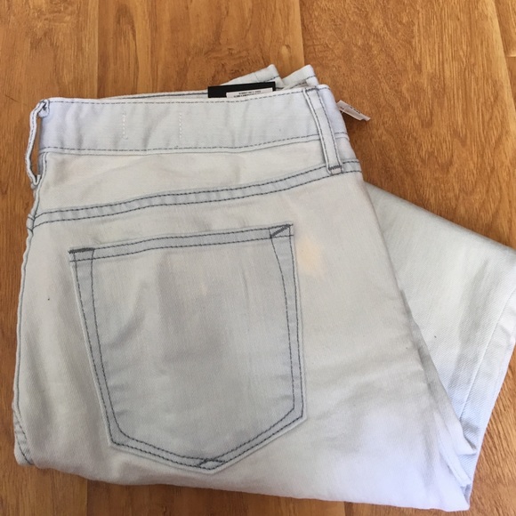 Gap Jeans - Picture 3 of 5