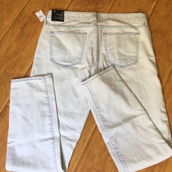 Gap Jeans - Picture 4 of 5