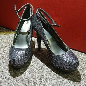 Silver sparkle platform heels size 8
