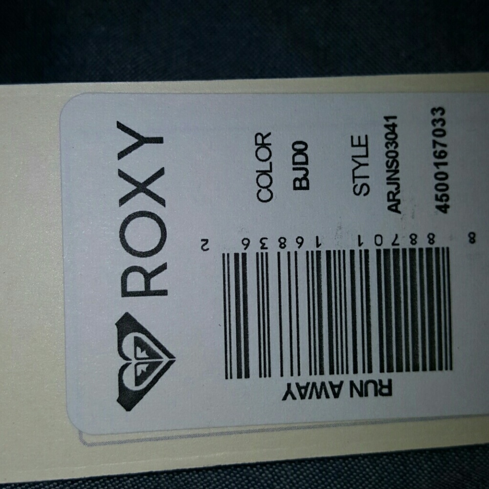 🆕Roxy Run Away Shorts - Picture 5 of 6