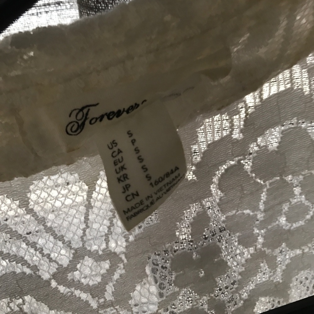 Lace blouse - Picture 2 of 2