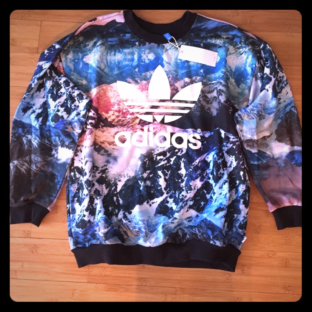 NWT Adidas graphic sweatshirt