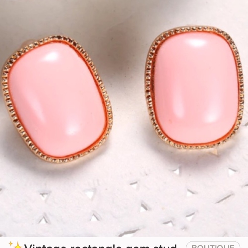 ✨Vintage rectangle gem stud 💫earrings✨