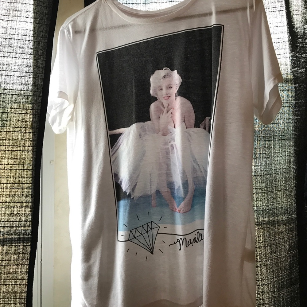 Marilyn Monroe shirt