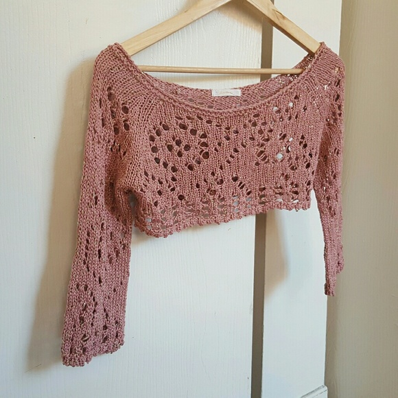 Crochet cropped top with golden thread. - Picture 5 of 5