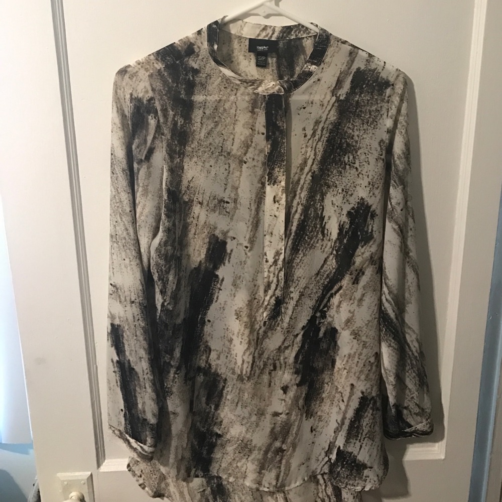 Mossimo Zip Up blouse