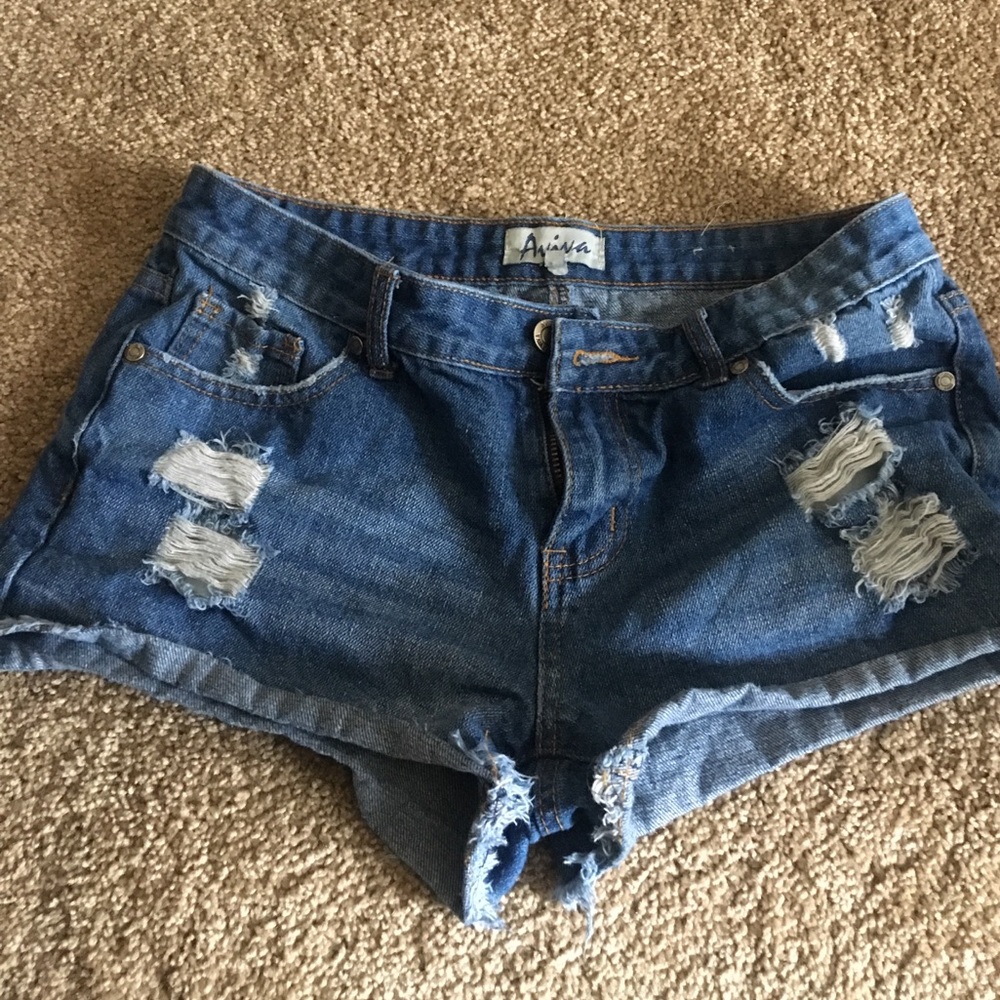 Short shorts