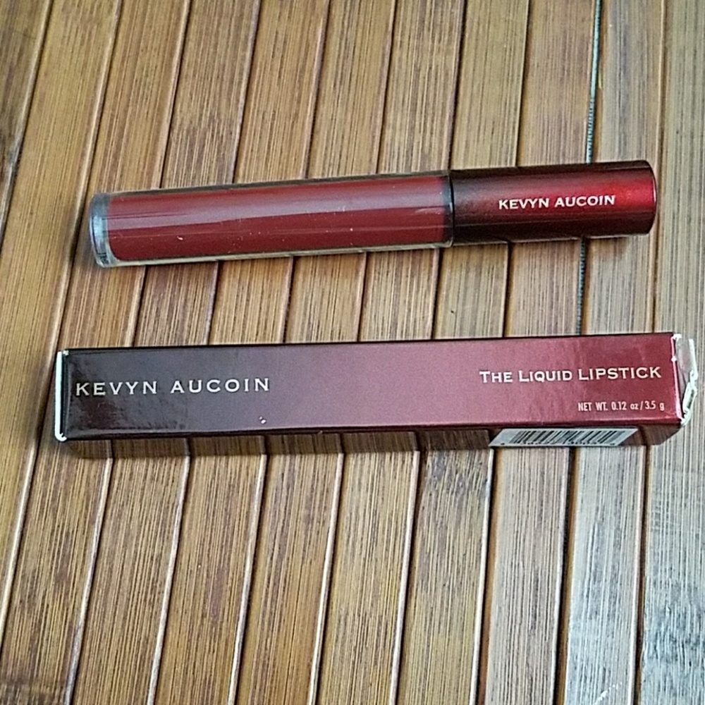 Kevyn aucoin liquid lipstick in aquarouge