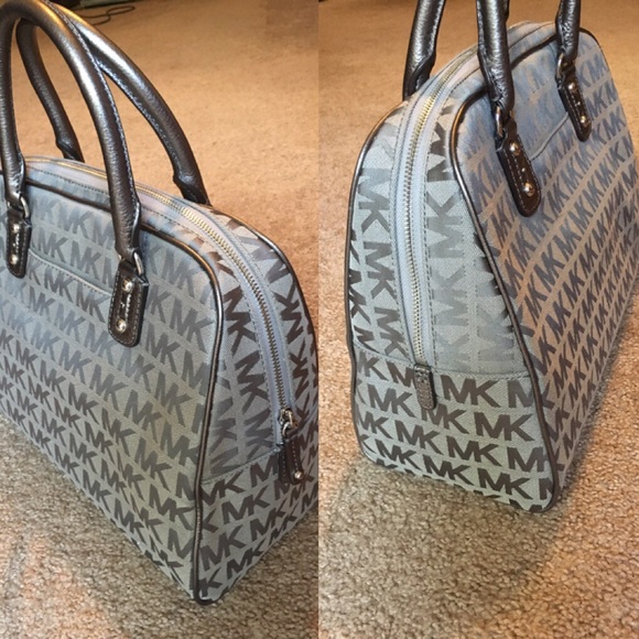 Michael Kors Signature Ice/SLTE/Gun LARGE Satchel - Picture 3 of 7