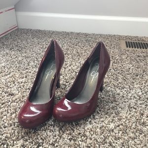 Maroon heels!