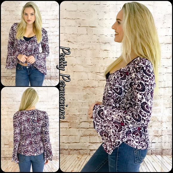 NWT Printed Bell Sleeve Boho Top - Picture 3 of 7
