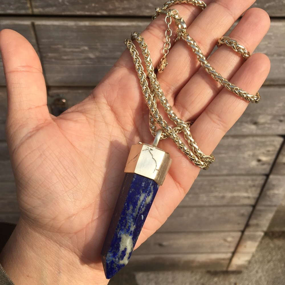 HP 🎉 Kendra Scott Long Lapis Necklace