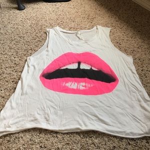 NWOT small graphic tee