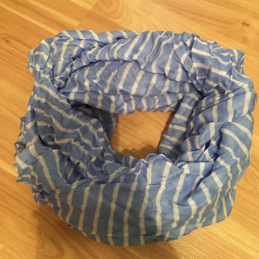 Infiniti scarf