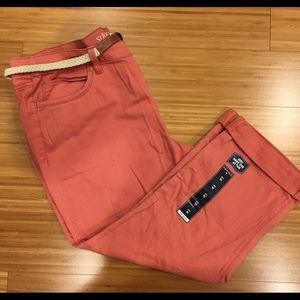 St Johns Bay coral colored crop size 16 NWOT
