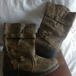 Rocket Dog brown canvas boots