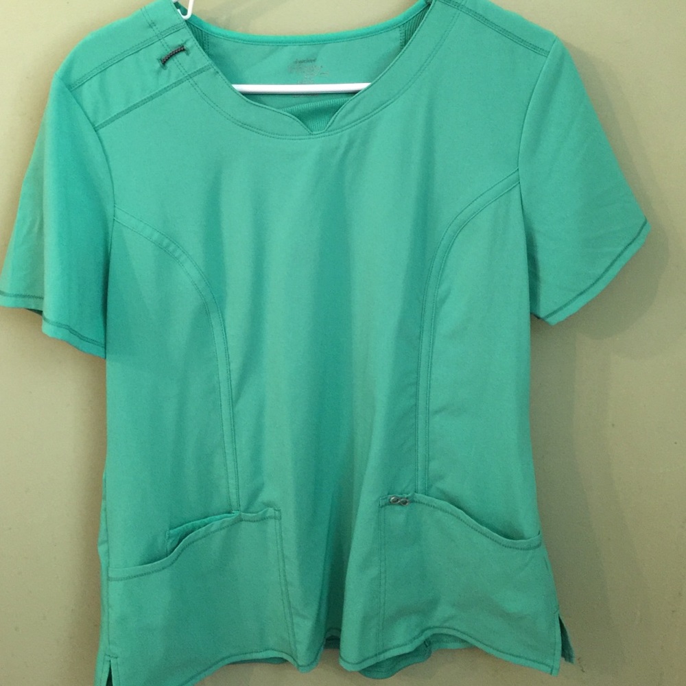 Cherokee Infinity Surgical green Scrub top large