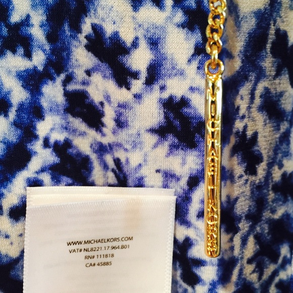 MK Pattern Top - Picture 2 of 4