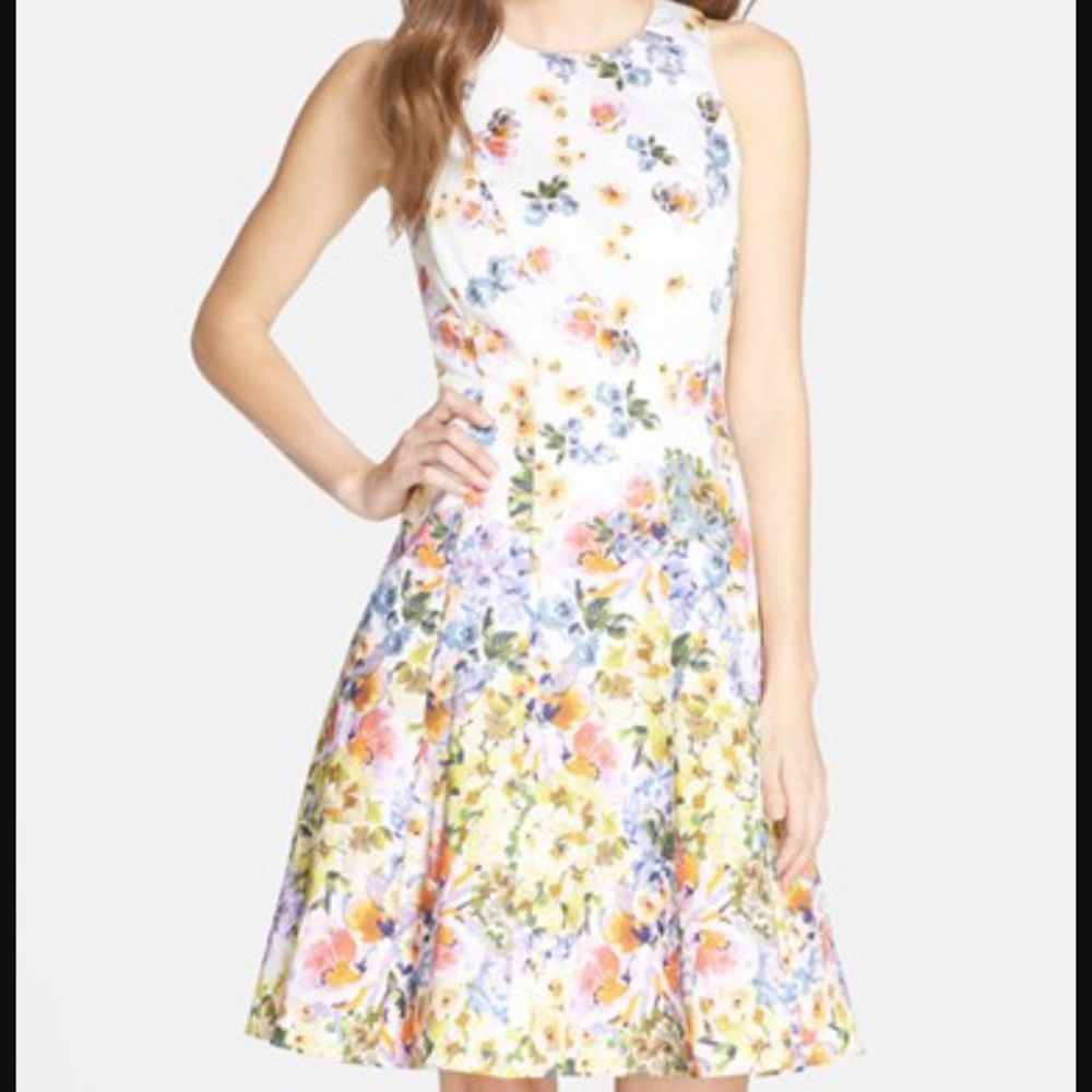 🎉🎉 HP 🎉🎉 Maggy London Floral dress