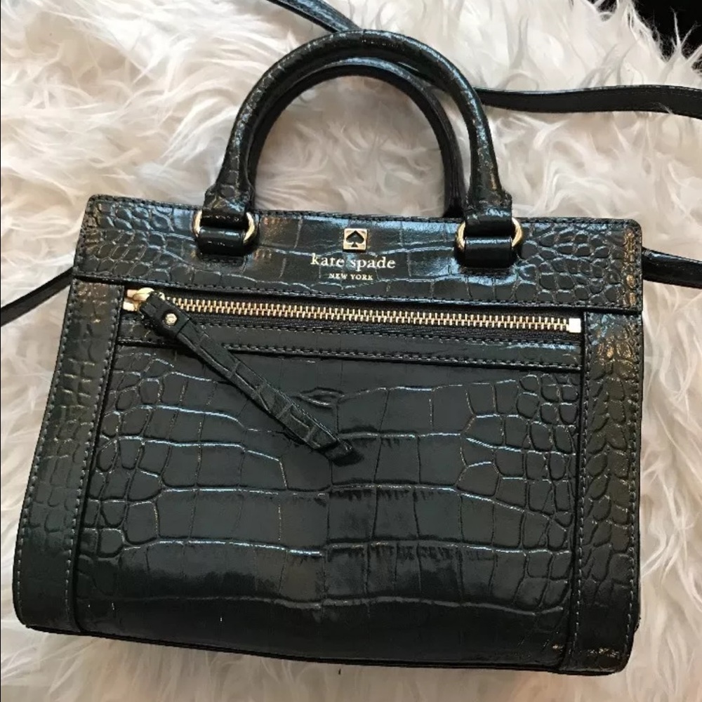 Green Kate spade bag