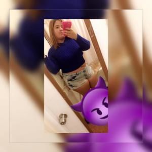 Meet your Posher, Leslie