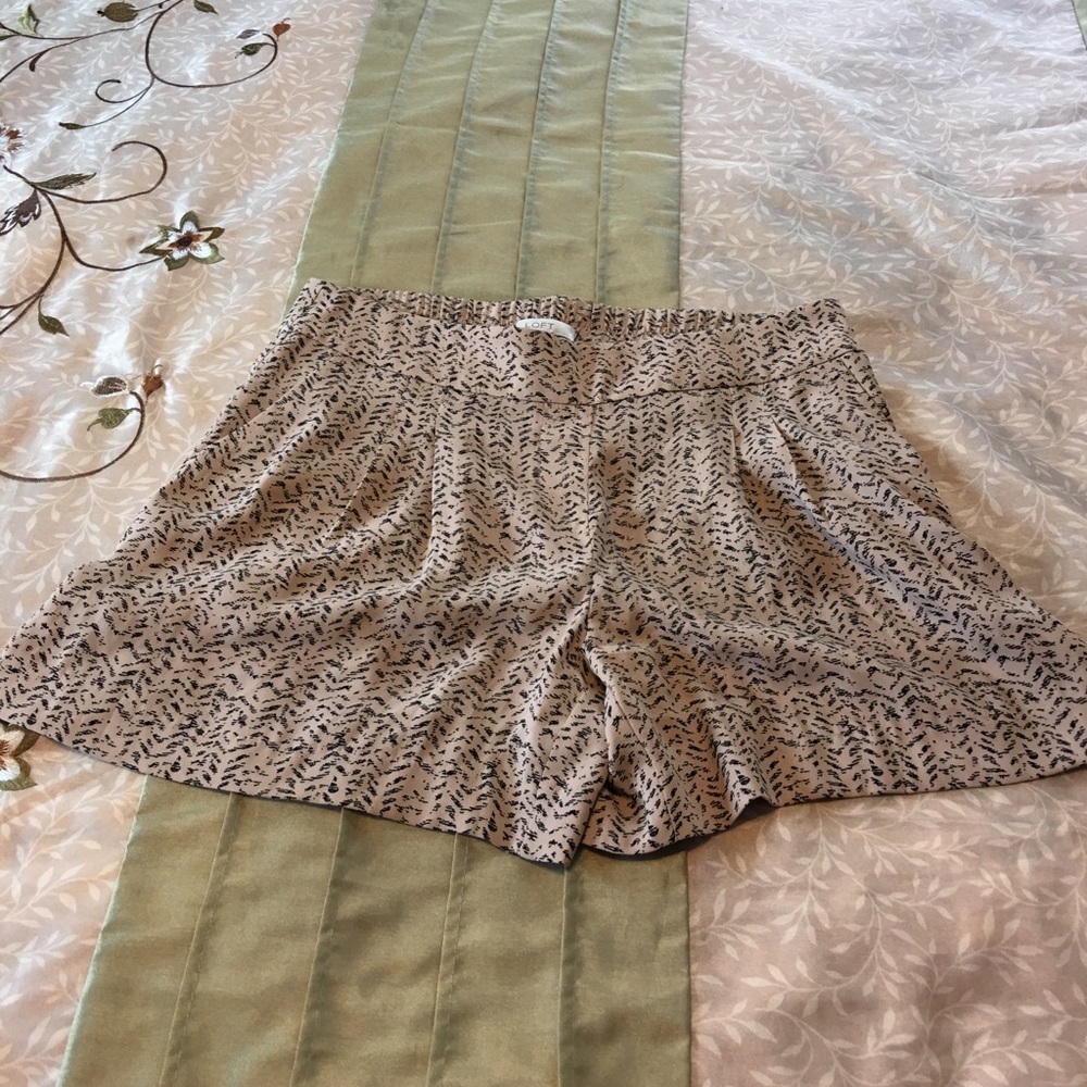 NWOT  Loft shorts