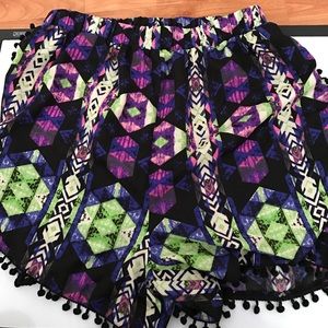 Aztec silky shorts with tassel fringe