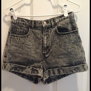 American Apparel HW acid wash denim shorts 28