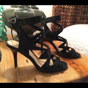 Gorgeous Gianni Bini black heels 7.5