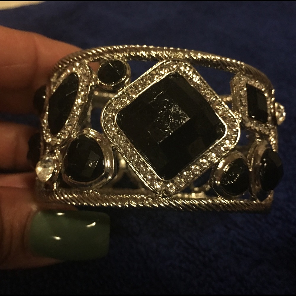 Nice black & Silver bracelet