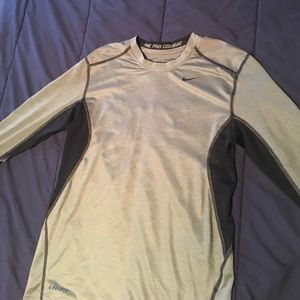 Boys long-sleeve Nike Shirt