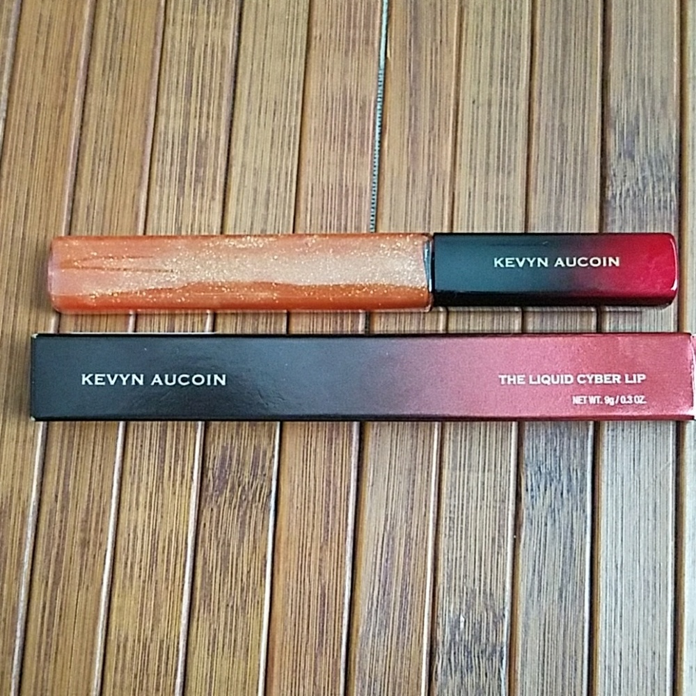 Kevyn aucoin liquid cyber lips datura gold