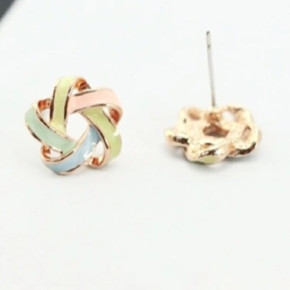 ✨Trendy color stripe stud earrings🍃legging