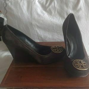 Tory Burch Brown Suede wedges