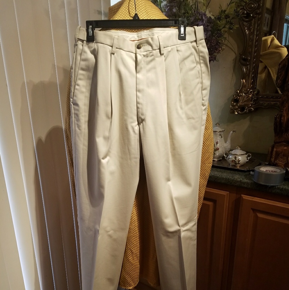 RARE SIZE Haggar premium no iron khaki