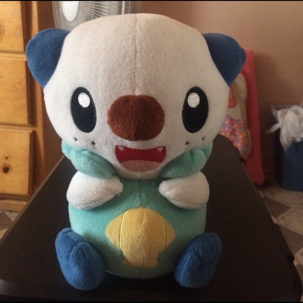 Oshawott moving plush toy