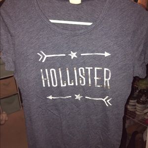Grey Hollister t shirt