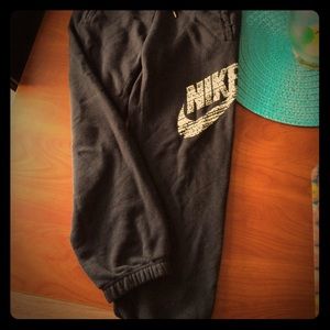 Nike sweatpants xs